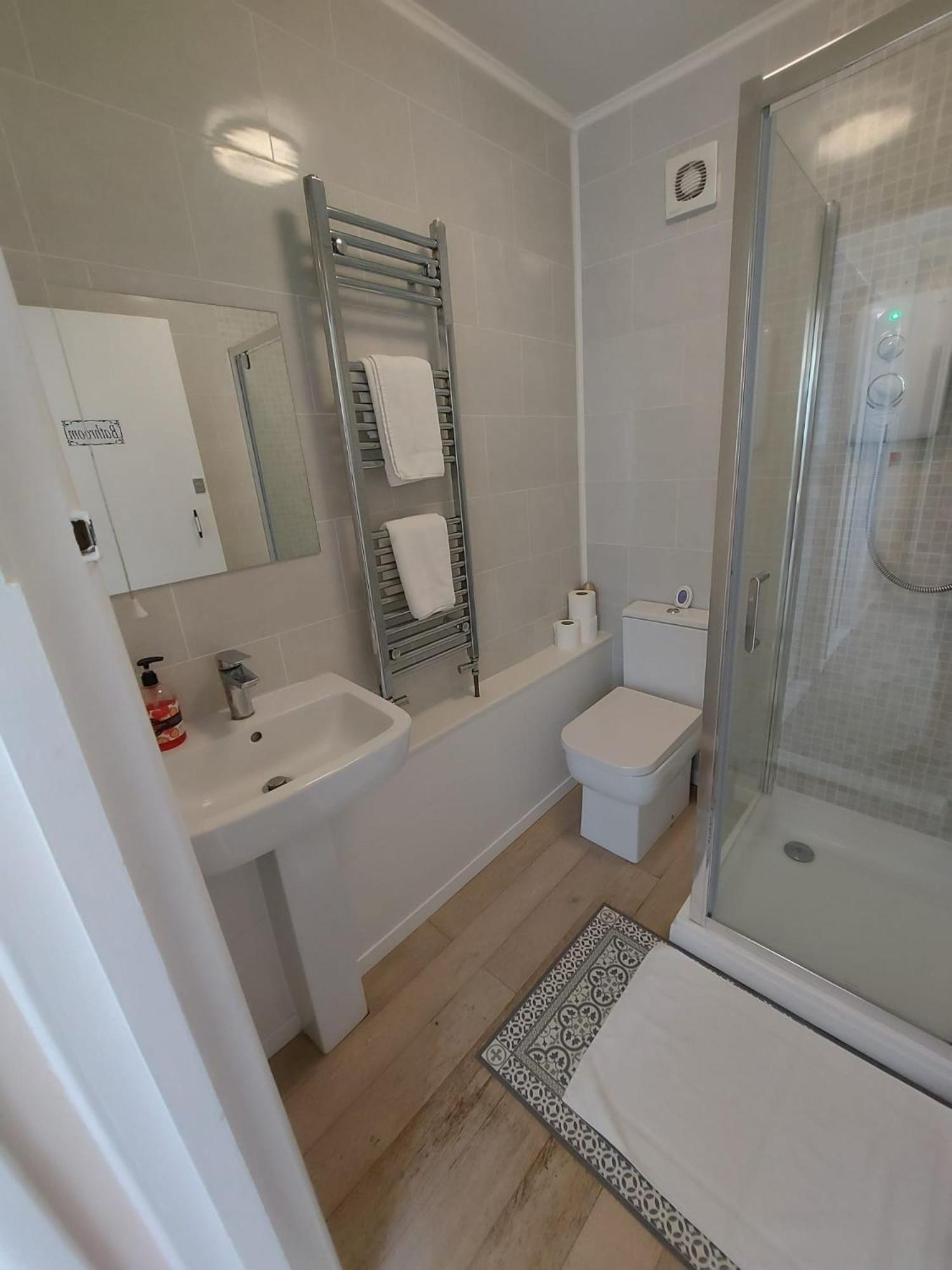 Inn By The Sea, Portsmouth, Onsite Ev 22Kw Available Exterior foto
